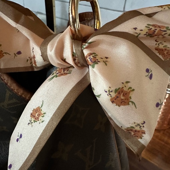 NWT multi purpose skinny scarf or Twilly - Picture 4 of 6